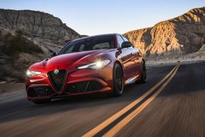 Alfa Romeo Giulia Quadrifoglio Nero Edizione 2018 года  (NA)
